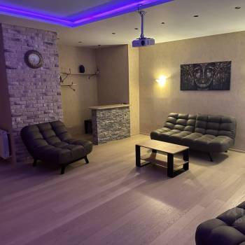 Сдается Многокомнатная квартира, 156 м²