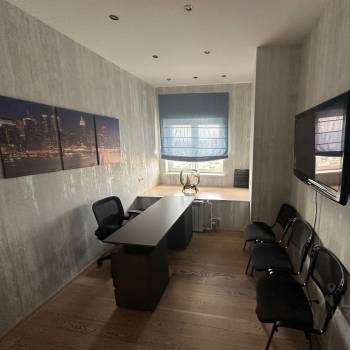 Сдается Многокомнатная квартира, 156 м²