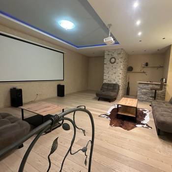 Сдается Многокомнатная квартира, 156 м²