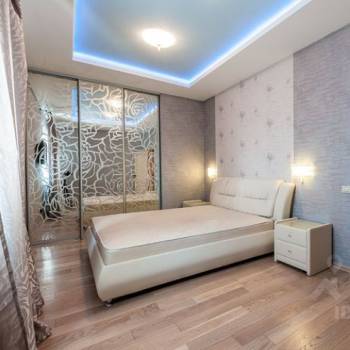 Сдается Многокомнатная квартира, 156 м²