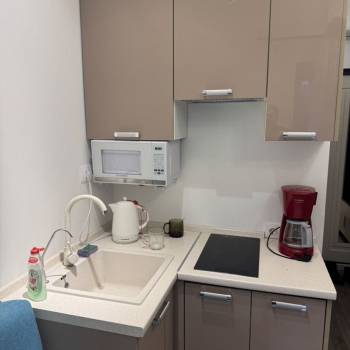 Продается 1-комнатная квартира, 11 м²