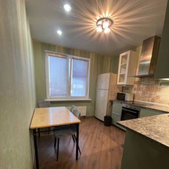 Сдается 2-х комнатная квартира, 65 м²