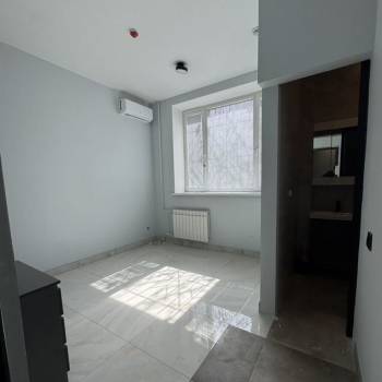Продается 1-комнатная квартира, 13 м²