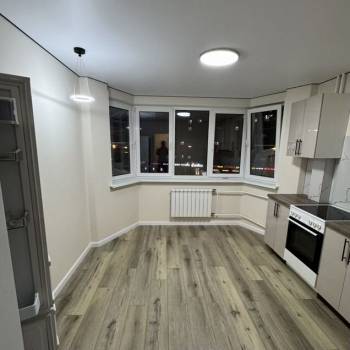 Сдается 2-х комнатная квартира, 64 м²
