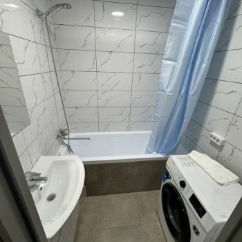 Сдается 2-х комнатная квартира, 64 м²