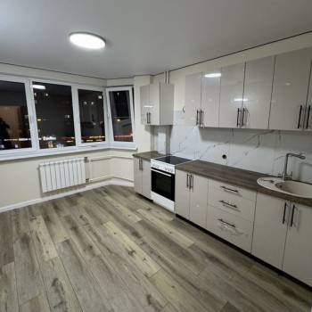 Сдается 2-х комнатная квартира, 64 м²