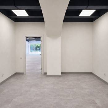 Сдается Нежилое помещение, 130 м²