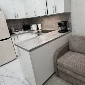 Продается 1-комнатная квартира, 40,4 м²
