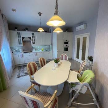 Сдается 2-х комнатная квартира, 70 м²
