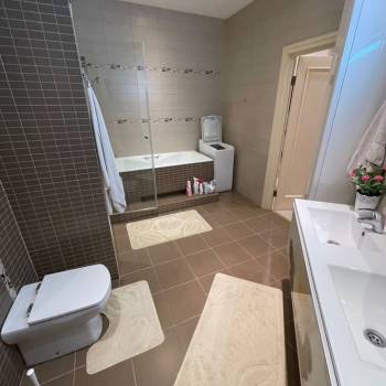 Сдается 2-х комнатная квартира, 70 м²