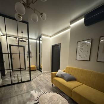Продается 2-х комнатная квартира, 56 м²