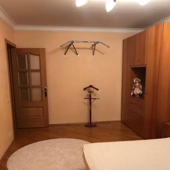 Продается Многокомнатная квартира, 120 м²