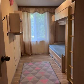 Сдается Многокомнатная квартира, 60 м²