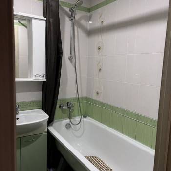 Сдается Многокомнатная квартира, 60 м²