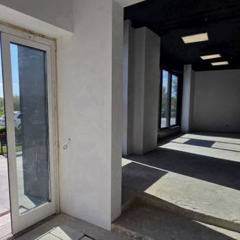 Сдается Нежилое помещение, 330 м²