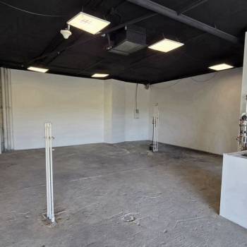 Сдается Нежилое помещение, 330 м²
