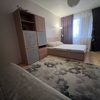 Сдается 1-комнатная квартира, 38 м²