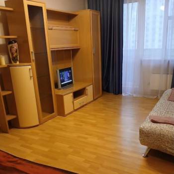 Сдается 1-комнатная квартира, 38 м²