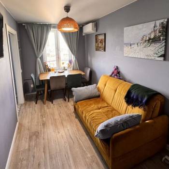 Продается 3-х комнатная квартира, 54,8 м²