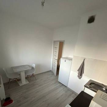 Продается 1-комнатная квартира, 41 м²