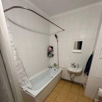 Продается 1-комнатная квартира, 41 м²