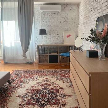Продается 1-комнатная квартира, 43,2 м²