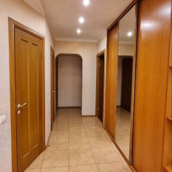 Продается 3-х комнатная квартира, 80 м²