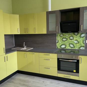 Сдается Многокомнатная квартира, 80 м²
