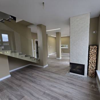 Продается Дом, 294 м²