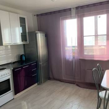 Продается 1-комнатная квартира, 42,5 м²