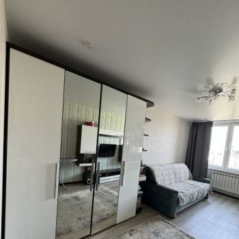 Сдается 1-комнатная квартира, 46 м²
