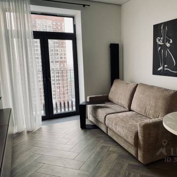 Сдается 1-комнатная квартира, 42 м²