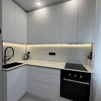 Продается 1-комнатная квартира, 37,3 м²