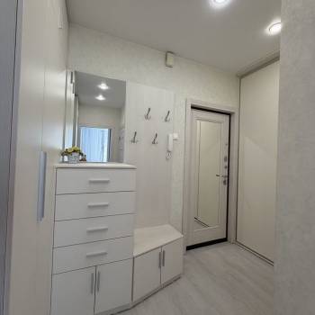 Продается 1-комнатная квартира, 37,3 м²
