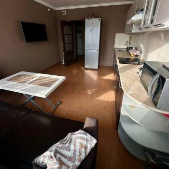 Сдается 2-х комнатная квартира, 62 м²