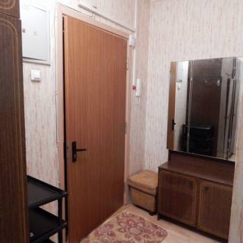 Продается 1-комнатная квартира, 38 м²