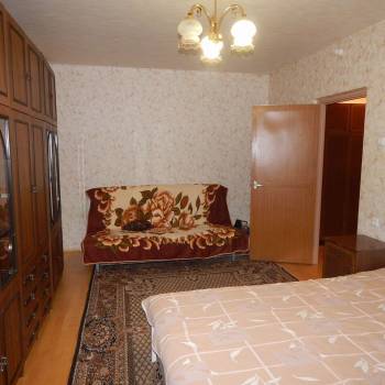 Продается 1-комнатная квартира, 38 м²