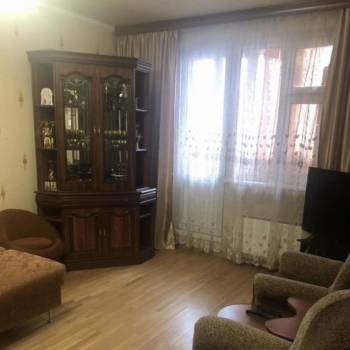 Продается 1-комнатная квартира, 38 м²