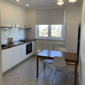 Продается 1-комнатная квартира, 37,5 м²