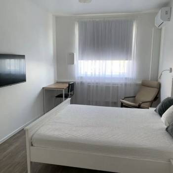 Продается 1-комнатная квартира, 37,5 м²