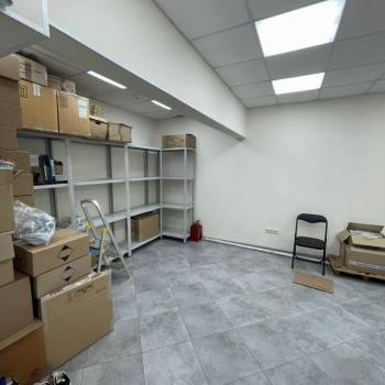 Продается Нежилое помещение, 141 м²