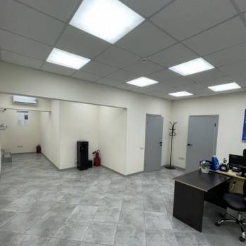 Продается Нежилое помещение, 141 м²