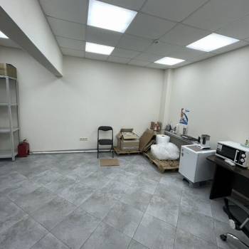 Продается Нежилое помещение, 141 м²
