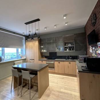 Продается 2-х комнатная квартира, 74 м²