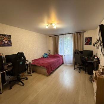 Продается 1-комнатная квартира, 36 м²