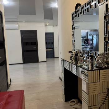 Продается Многокомнатная квартира, 170 м²