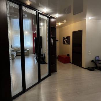 Продается Многокомнатная квартира, 170 м²