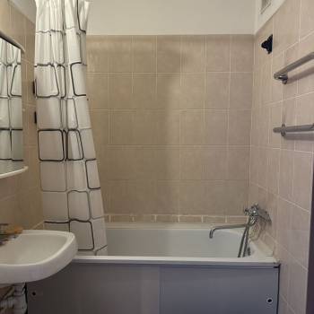 Продается 1-комнатная квартира, 41 м²