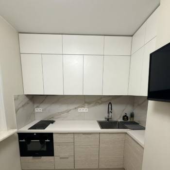 Продается 1-комнатная квартира, 38 м²
