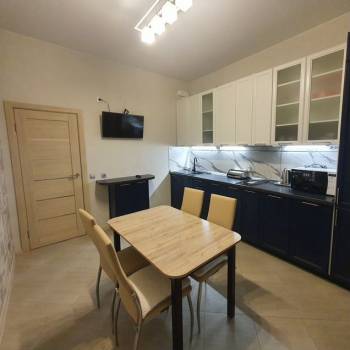 Сдается 1-комнатная квартира, 49 м²